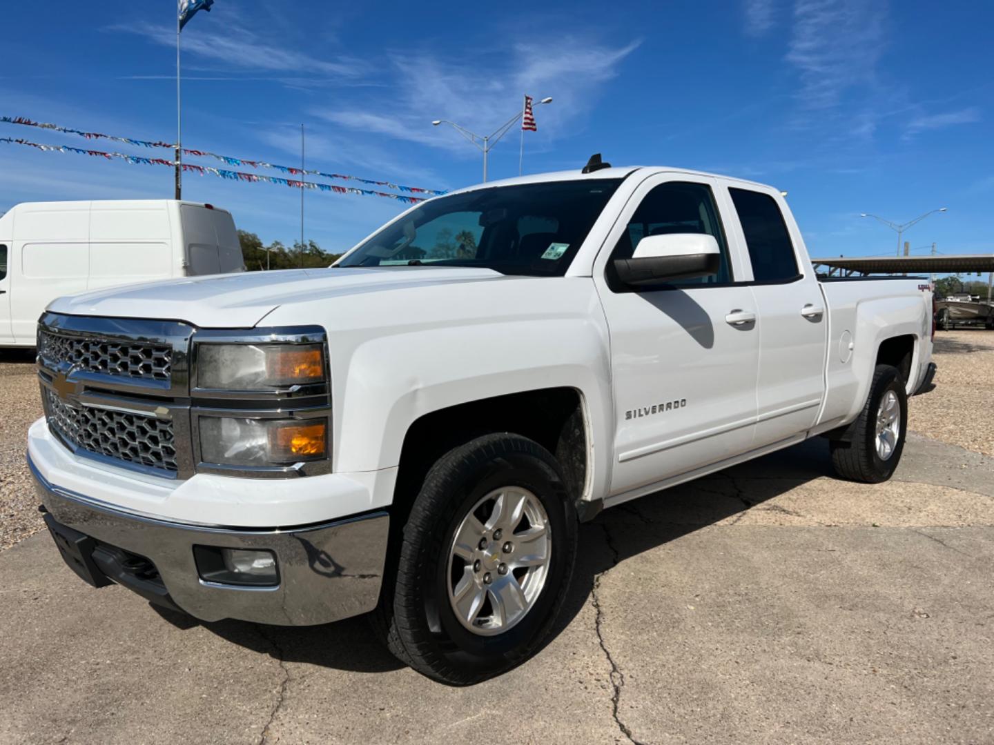 2015 White /Gray Chevrolet Silverado 1500 LT (1GCVKREC8FZ) with an 5.3 V8 engine, Automatic transmission, located at 4520 Airline Hwy, Baton Rouge, LA, 70805, (225) 357-1497, 30.509325, -91.145432 - 2015 Chevrolet Silverado 1500 Double Cab LT 4X4 5.3 V8 Gas, 200K Miles, Power Windows, Locks, Mirrors & Seat, Bed Cover, Tow Pkg. NO IN HOUSE FINANCING. FOR INFO PLEASE CONTACT JEFF AT 225 357-1497 CHECK OUT OUR A+ RATING WITH THE BETTER BUSINESS BUREAU WE HAVE BEEN A FAMILY OWNED AND OPERATED BUSIN - Photo#0